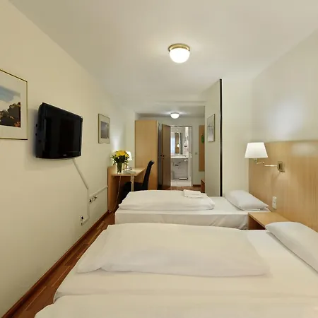 Bellevue 3* Dusseldorf