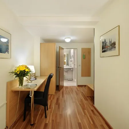 Bellevue Ξενοδοχείο 3*
