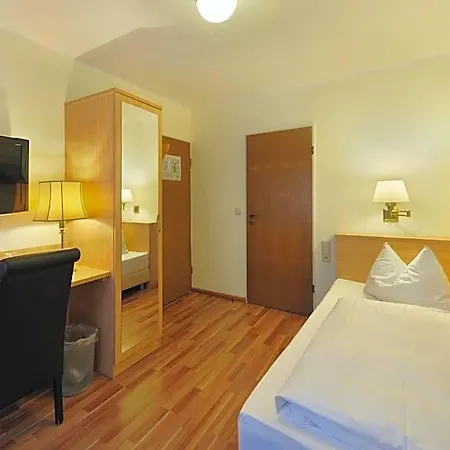 Bellevue Hotel 3*